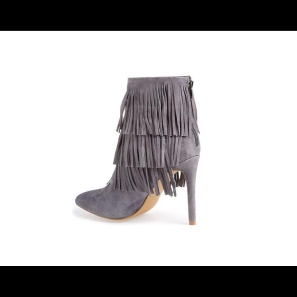 Steve Madden Grey suede flapper fringe  booties - Picture 2 of 7